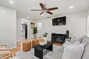 6935 Woodside Dr, Sacramento, CA 95842 - Photo 7