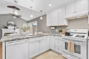 6935 Woodside Dr, Sacramento, CA 95842 - Photo 13