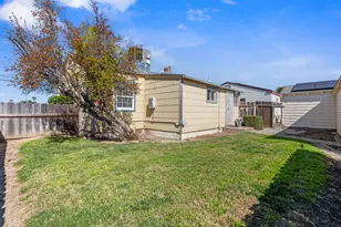 621 Poplar St, Oakdale, CA 95361 - Photo 29