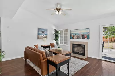 8425 Stevenson Avenue, Sacramento, CA 95828 - Photo 9