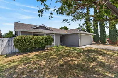 8425 Stevenson Avenue, Sacramento, CA 95828 - Photo 3