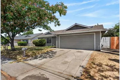 8425 Stevenson Avenue, Sacramento, CA 95828 - Photo 1