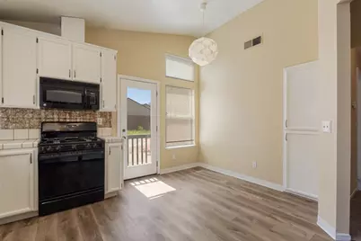 7856 Crestleigh Court, Antelope, CA 95843 - Photo 3