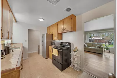 401 Bruce Avenue, Modesto, CA 95350 - Photo 13
