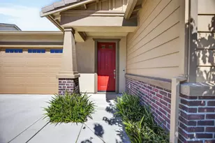 8773 Minor Ct, Elk Grove, CA 95757 - Photo 3
