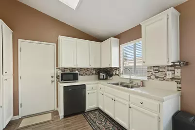 236 Sasha Rose Drive, Galt, CA 95632 - Photo 11