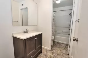 1908 Pebblewood Dr, Sacramento, CA 95833 - Photo 31
