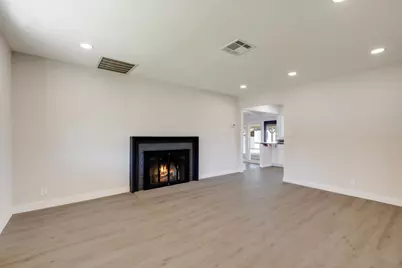 8845 Kelsey Drive, Elk Grove, CA 95624 - Photo 7