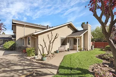 1927 S Mills Avenue #3, Lodi, CA 95242 - Photo 1