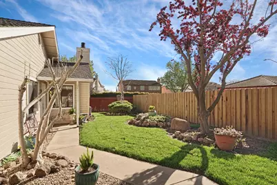 1927 S Mills Avenue #3, Lodi, CA 95242 - Photo 5