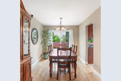 7704 McBeth Way, Sacramento, CA 95828 - Photo 9