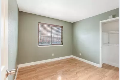 7704 McBeth Way, Sacramento, CA 95828 - Photo 15