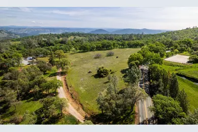 4915 Salmon Falls Road, Pilot Hill, CA 95664 - Photo 11