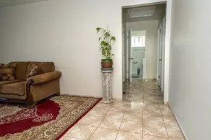 5250 Alcott Dr, Sacramento, CA 95820 - Photo 9