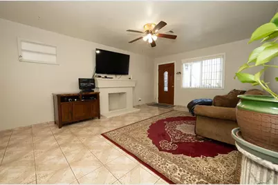 5250 Alcott Drive, Sacramento, CA 95820 - Photo 3