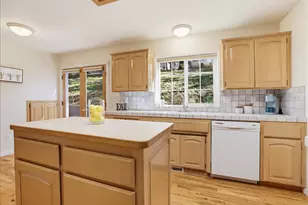21324 Oak Ridge Dr, Grass Valley, CA 95945 - Photo 9