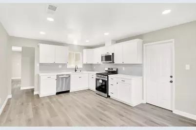 1900 Ellison Drive, Modesto, CA 95355 - Photo 5