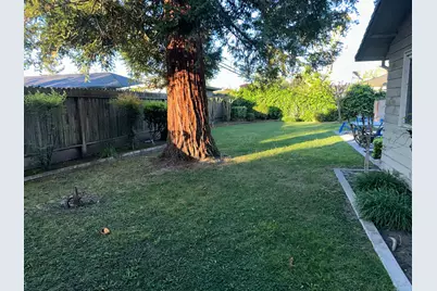 2228 W Benjamin Holt Drive, Stockton, CA 95207 - Photo 9