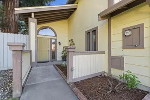 6 Eduardo Ct, Sacramento, CA 95831 - Photo 3