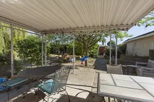 2074 W Monterey Ave, Stockton, CA 95204 - Photo 19