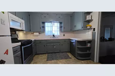 2074 W Monterey Avenue, Stockton, CA 95204 - Photo 15