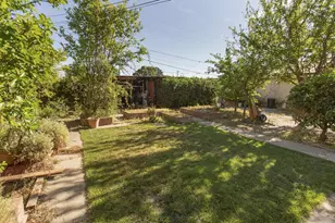 2074 W Monterey Ave, Stockton, CA 95204 - Photo 21