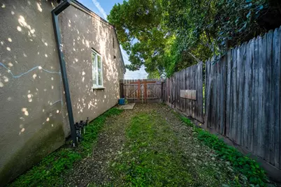 2175 W Alpine Avenue, Stockton, CA 95204 - Photo 19