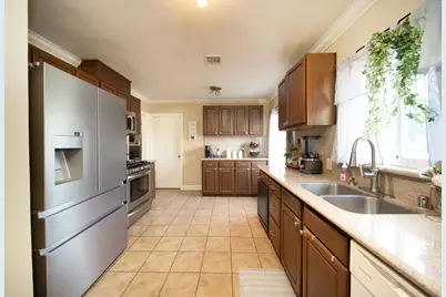 2175 W Alpine Avenue, Stockton, CA 95204 - Photo 11