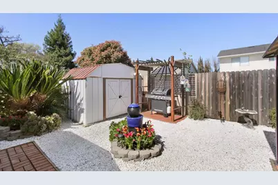 1377 Elwood Street, Woodland, CA 95776 - Photo 21