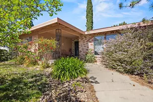 1581 Valley View Dr, Yuba City, CA 95993 - Photo 3