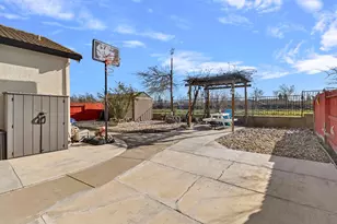 5967 Leonardo Way, Elk Grove, CA 95757 - Photo 13