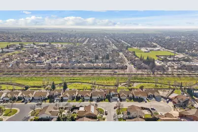 5967 Leonardo Way, Elk Grove, CA 95757 - Photo 17