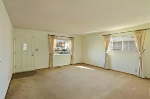 811 E C St, Oakdale, CA 95361 - Photo 7