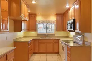 811 E C St, Oakdale, CA 95361 - Photo 11