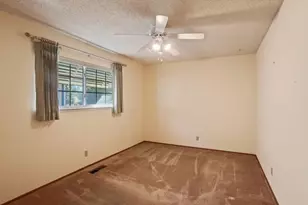 811 E C St, Oakdale, CA 95361 - Photo 23