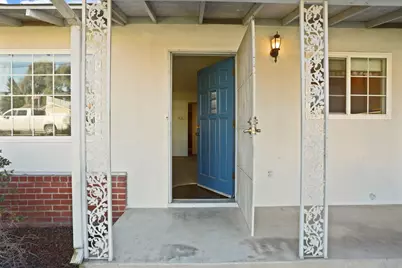 811 E C Street, Oakdale, CA 95361 - Photo 3