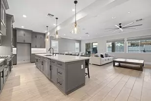 3053 Valencia St, Lodi, CA 95242 - Photo 9