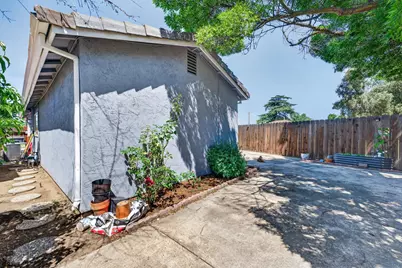 552 W 4th Street, Tracy, CA 95376 - Photo 37