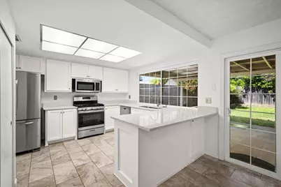 8997 Gainsboro Way, Sacramento, CA 95826 - Photo 11