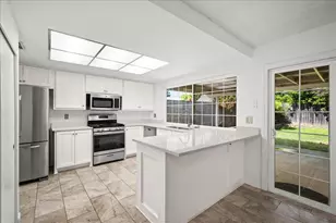 8997 Gainsboro Way, Sacramento, CA 95826 - Photo 11