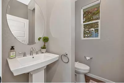 3240 Dullanty Way, Sacramento, CA 95816 - Photo 13