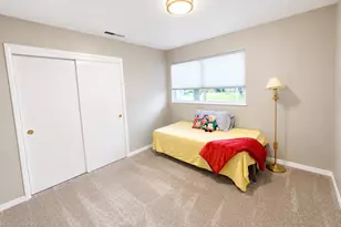 1318 Susan Cir, Roseville, CA 95661 - Photo 13