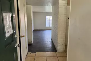 4613 B Pkwy, Sacramento, CA 95823 - Photo 7