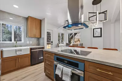 8536 Loch Levon Avenue, Kings Beach, CA 96143 - Photo 15