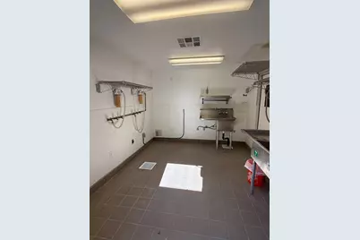 107 W Pacheco Boulevard, Los Banos, CA 93635 - Photo 25