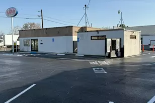 107 W Pacheco Blvd, Los Banos, CA 93635 - Photo 1