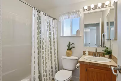 E Yosemite Avenue #186, Manteca, CA 95336 - Photo 15