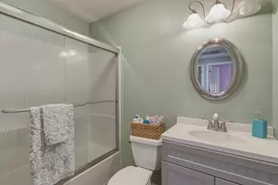 1201 W Donna Dr, Merced, CA 95348 - Photo 23