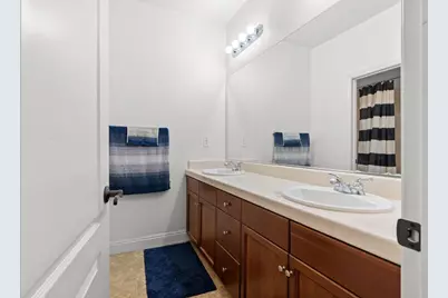 6829 Salvaterra Circle, Elk Grove, CA 95757 - Photo 25