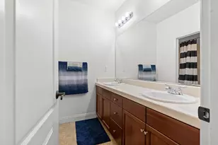 6829 Salvaterra Cir, Elk Grove, CA 95757 - Photo 25